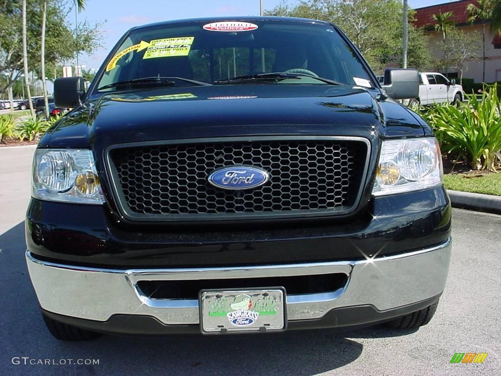 2006 F150 XLT SuperCrew - Black / Medium/Dark Flint photo #9