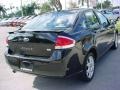 2008 Black Ford Focus SES Sedan  photo #3