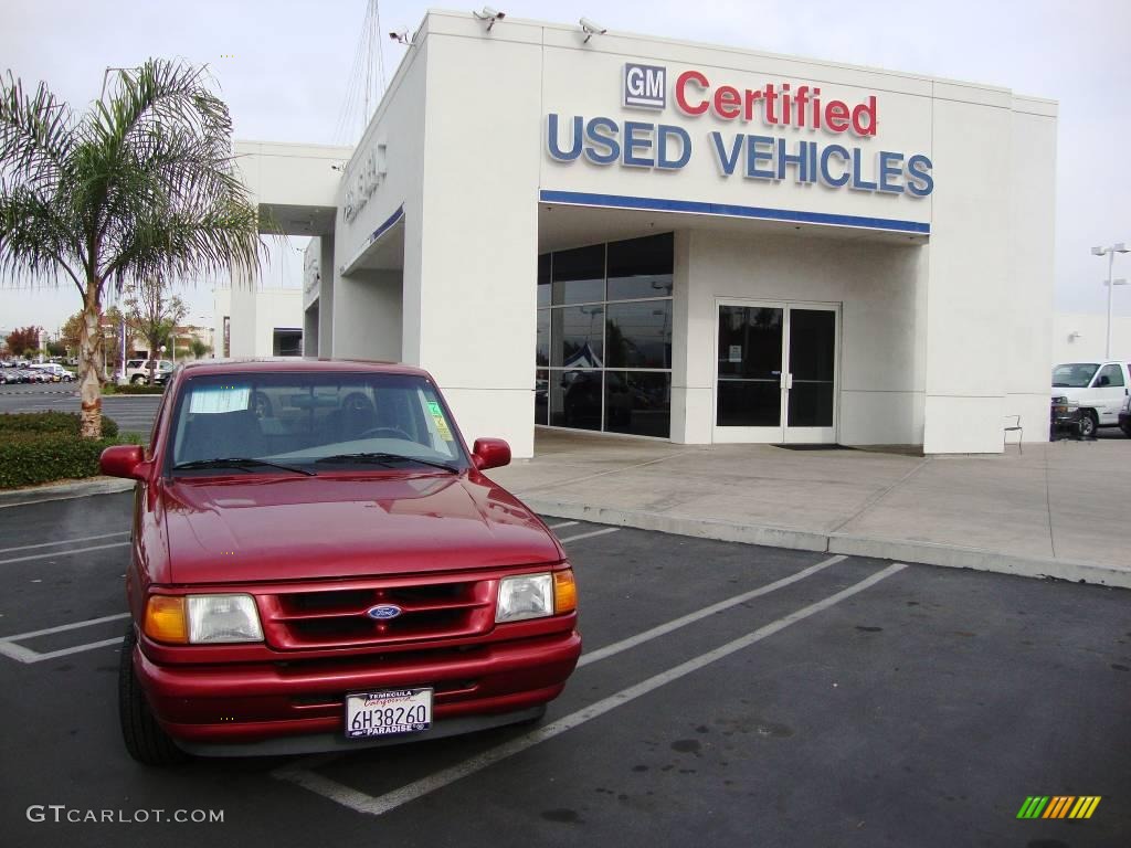 1997 Ranger Splash Extended Cab - Toreador Red Metallic / Medium Graphite photo #2