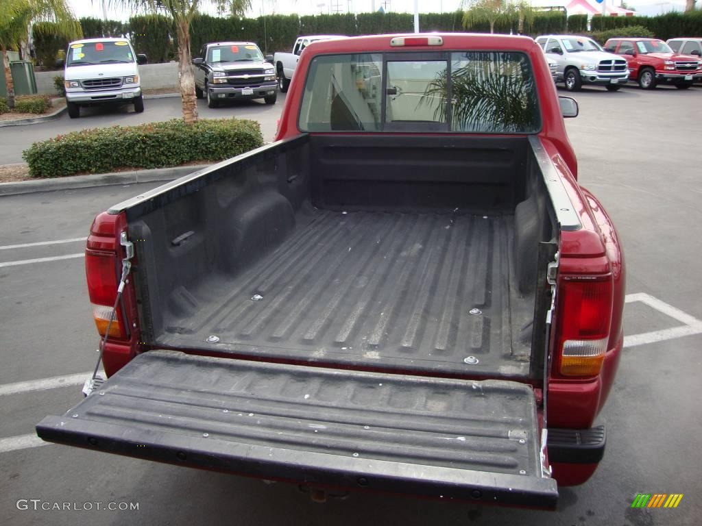 1997 Ranger Splash Extended Cab - Toreador Red Metallic / Medium Graphite photo #22