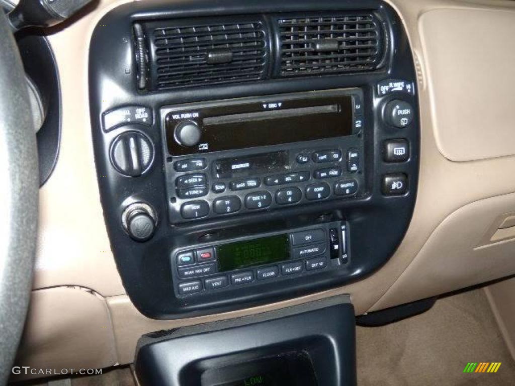 1998 Explorer XLT 4x4 - Medium Wedgewood Blue Metallic / Medium Prairie Tan photo #30