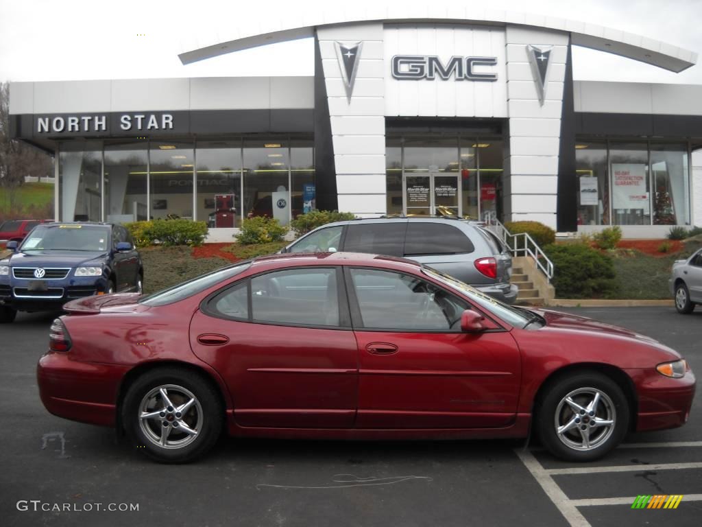 2000 Grand Prix GT Sedan - Bright Red / Graphite photo #1