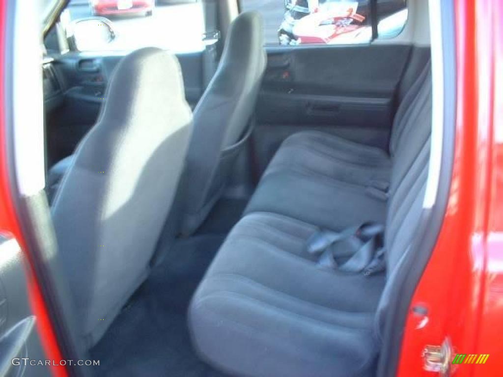 2004 Dakota SLT Quad Cab 4x4 - Flame Red / Dark Slate Gray photo #10