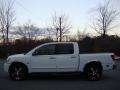 2004 White Nissan Titan LE Crew Cab  photo #10