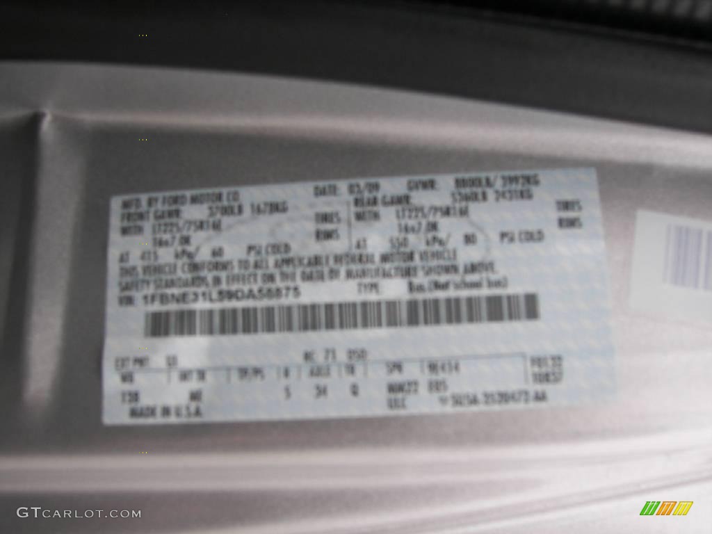 2009 E Series Van E350 Super Duty XLT Passenger - Brilliant Silver Metallic / Medium Flint photo #8