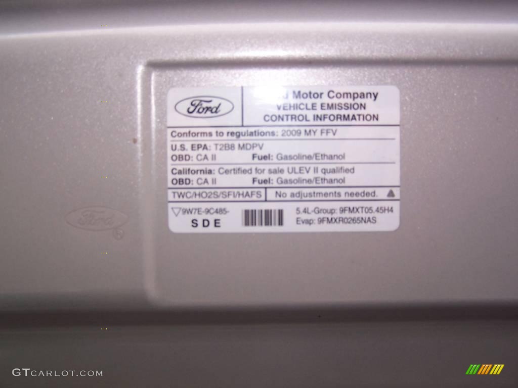 2009 E Series Van E350 Super Duty XLT Passenger - Brilliant Silver Metallic / Medium Flint photo #42