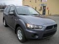 2010 Graphite Gray Pearl Mitsubishi Outlander ES  photo #7