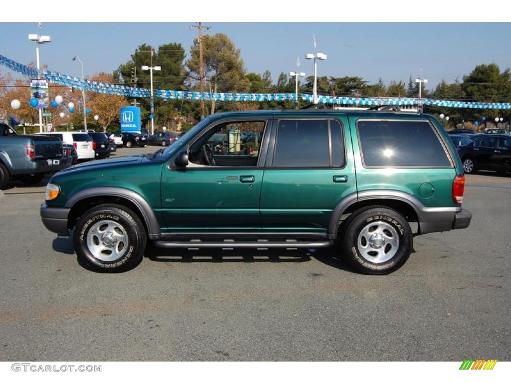 2000 Explorer XLT 4x4 - Tropic Green Metallic / Medium Graphite photo #6