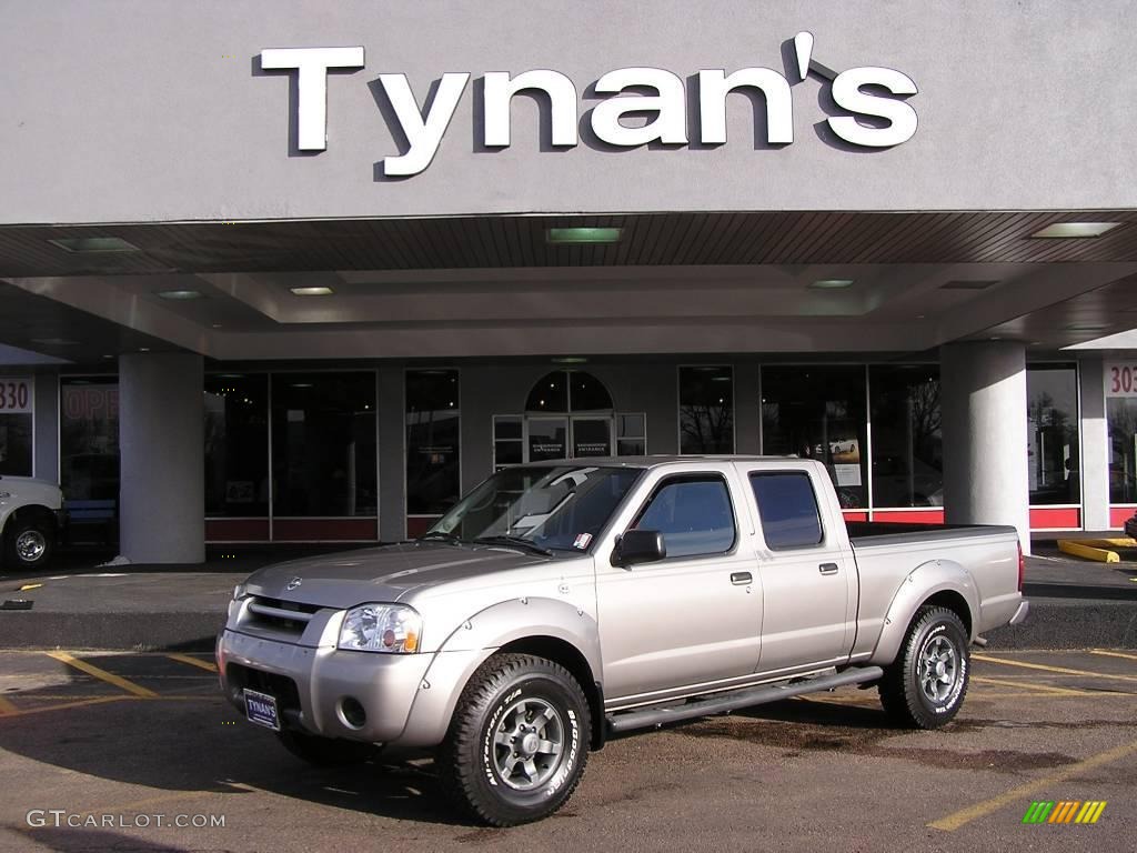 2004 Frontier XE V6 Crew Cab - Sand Dune Metallic / Gray photo #1