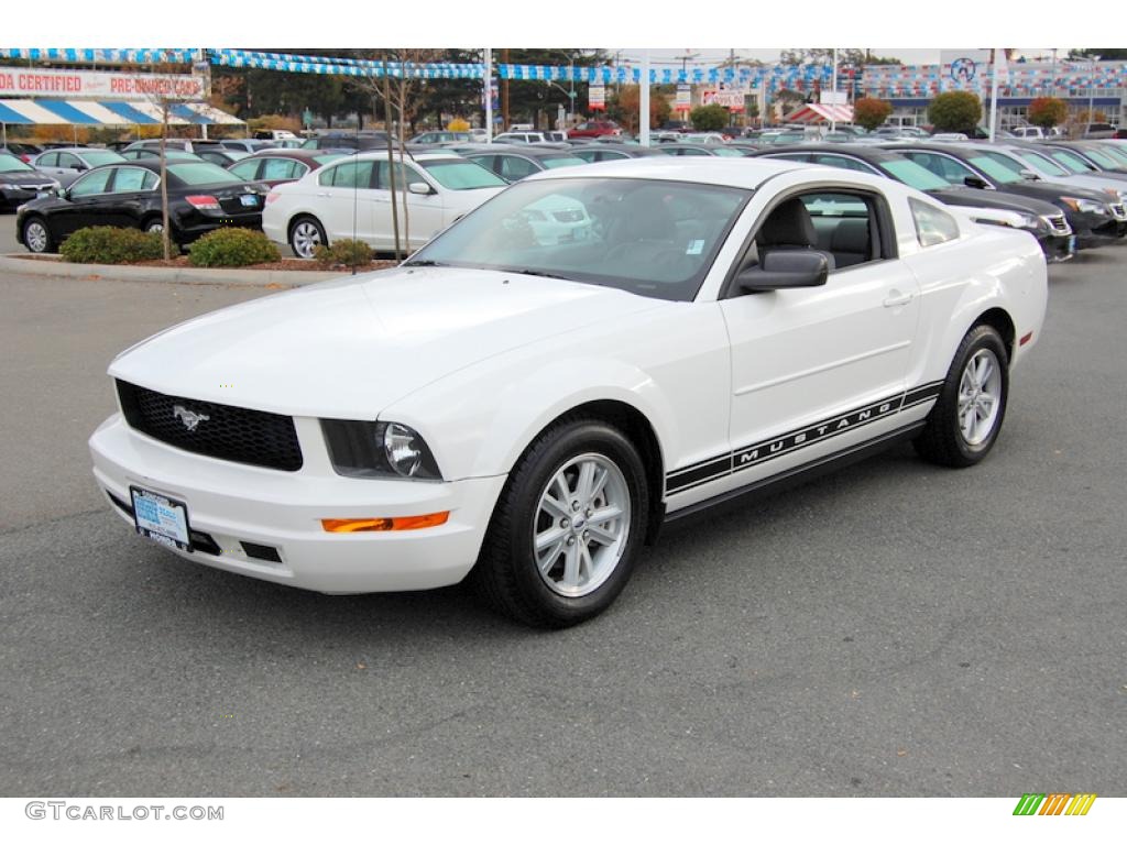 2006 Mustang V6 Deluxe Coupe - Performance White / Light Graphite photo #7