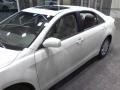 Super White - Camry LE Photo No. 20
