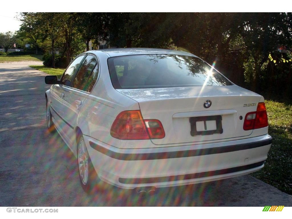 2001 3 Series 330i Sedan - Alpine White / Sand photo #8