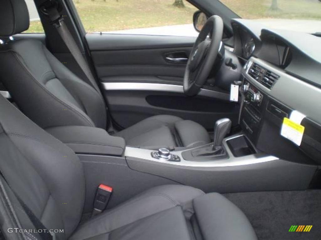 2010 3 Series 335i xDrive Sedan - Black Sapphire Metallic / Black photo #5