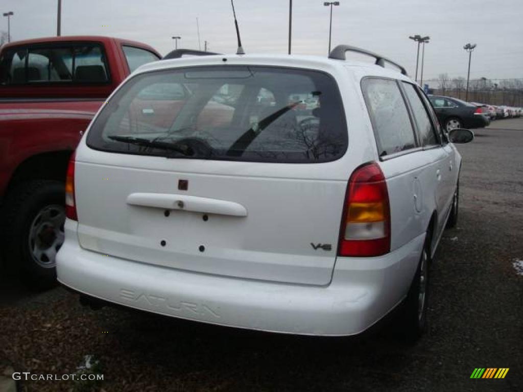 2000 L Series LW2 Wagon - Bright White / Gray photo #2