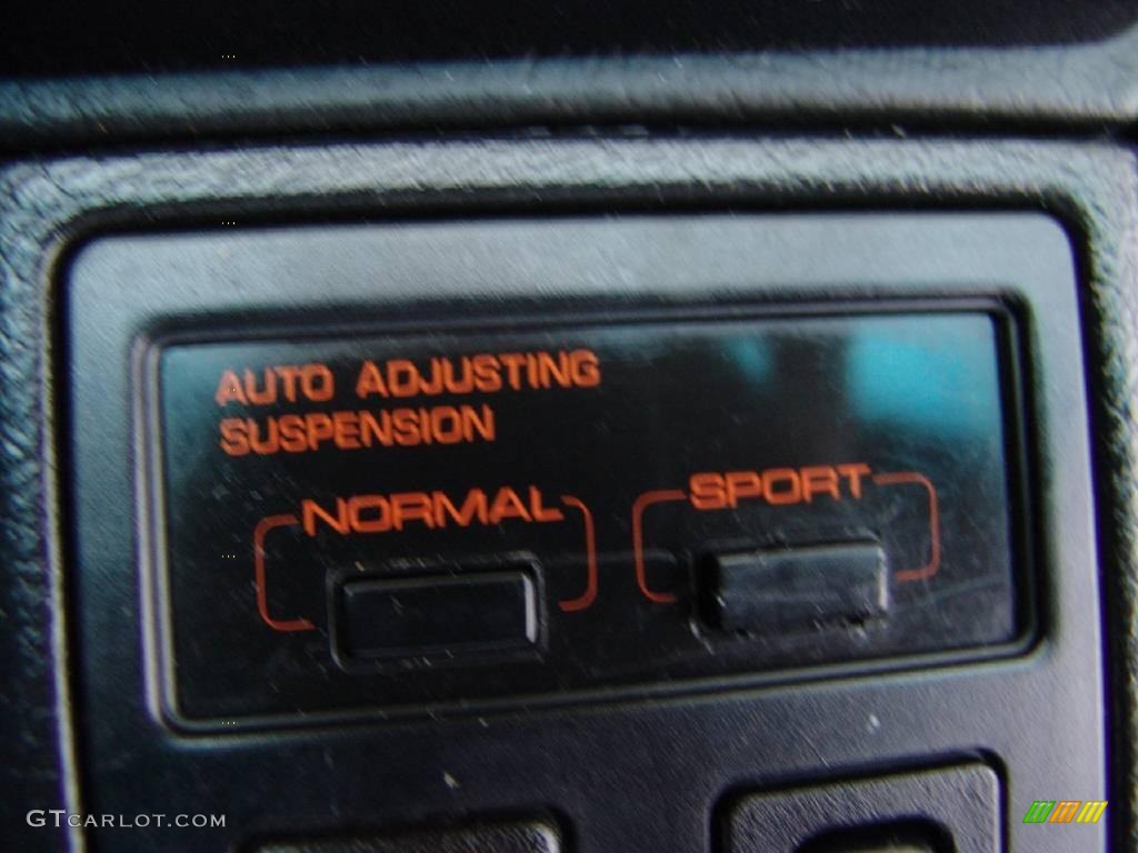 1989 Mazda RX-7 GXL Controls Photo #22936308