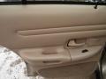 2001 Arizona Beige Metallic Ford Crown Victoria LX  photo #21