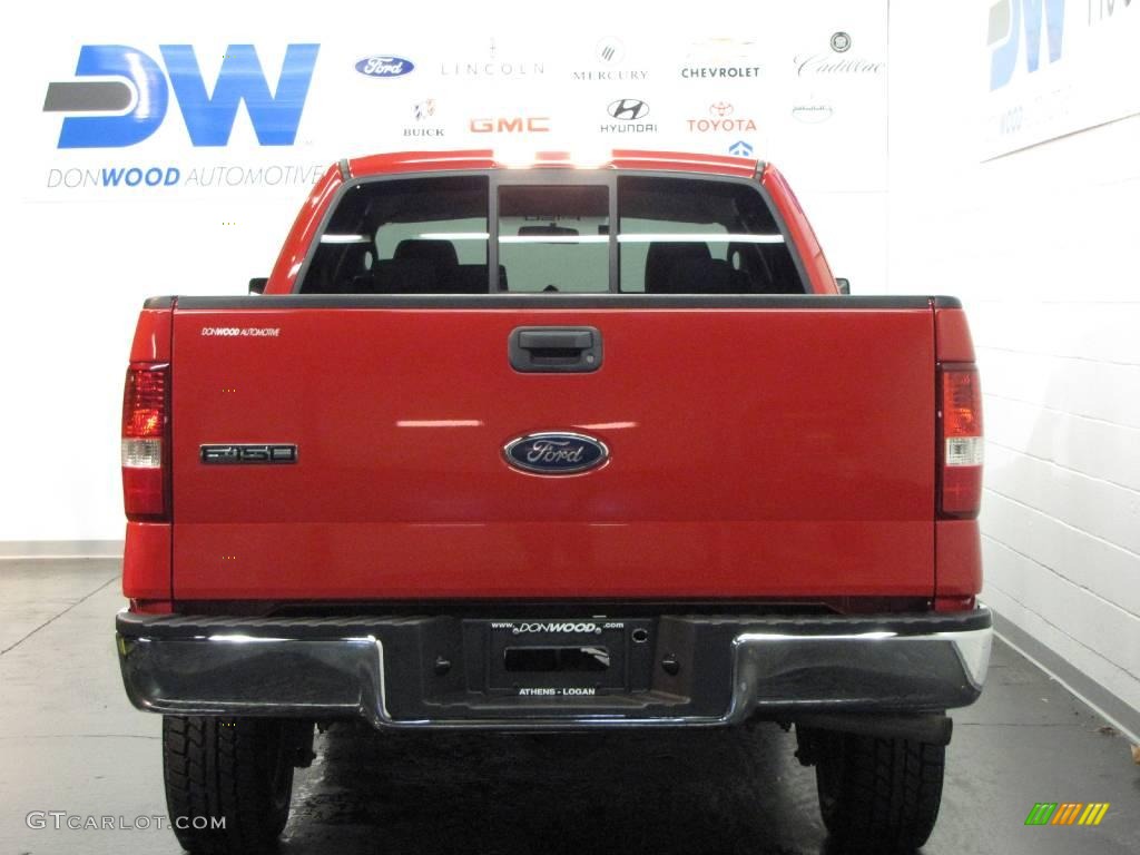 2005 F150 STX SuperCab 4x4 - Bright Red / Medium Flint Grey photo #7