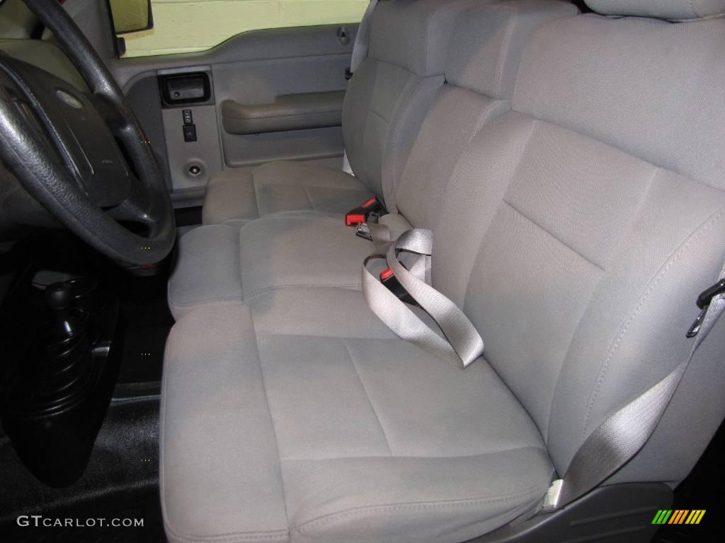 2005 F150 STX SuperCab 4x4 - Bright Red / Medium Flint Grey photo #10