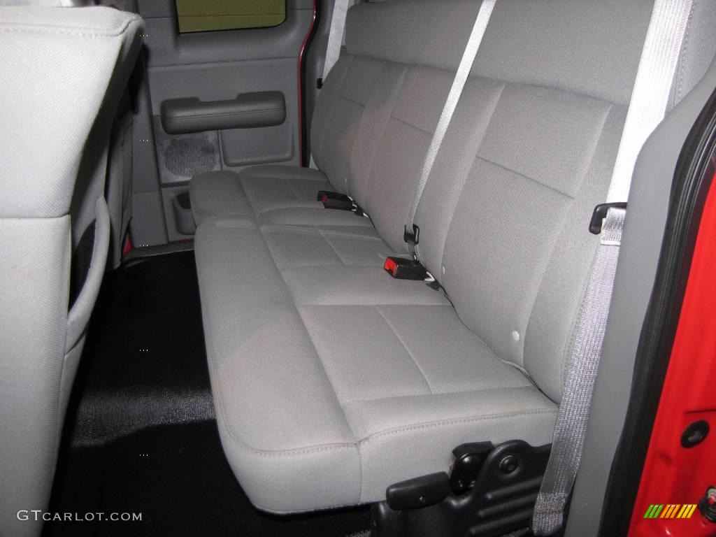 2005 F150 STX SuperCab 4x4 - Bright Red / Medium Flint Grey photo #12