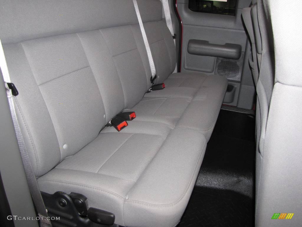 2005 F150 STX SuperCab 4x4 - Bright Red / Medium Flint Grey photo #13