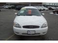 2006 Vibrant White Ford Taurus SEL  photo #3