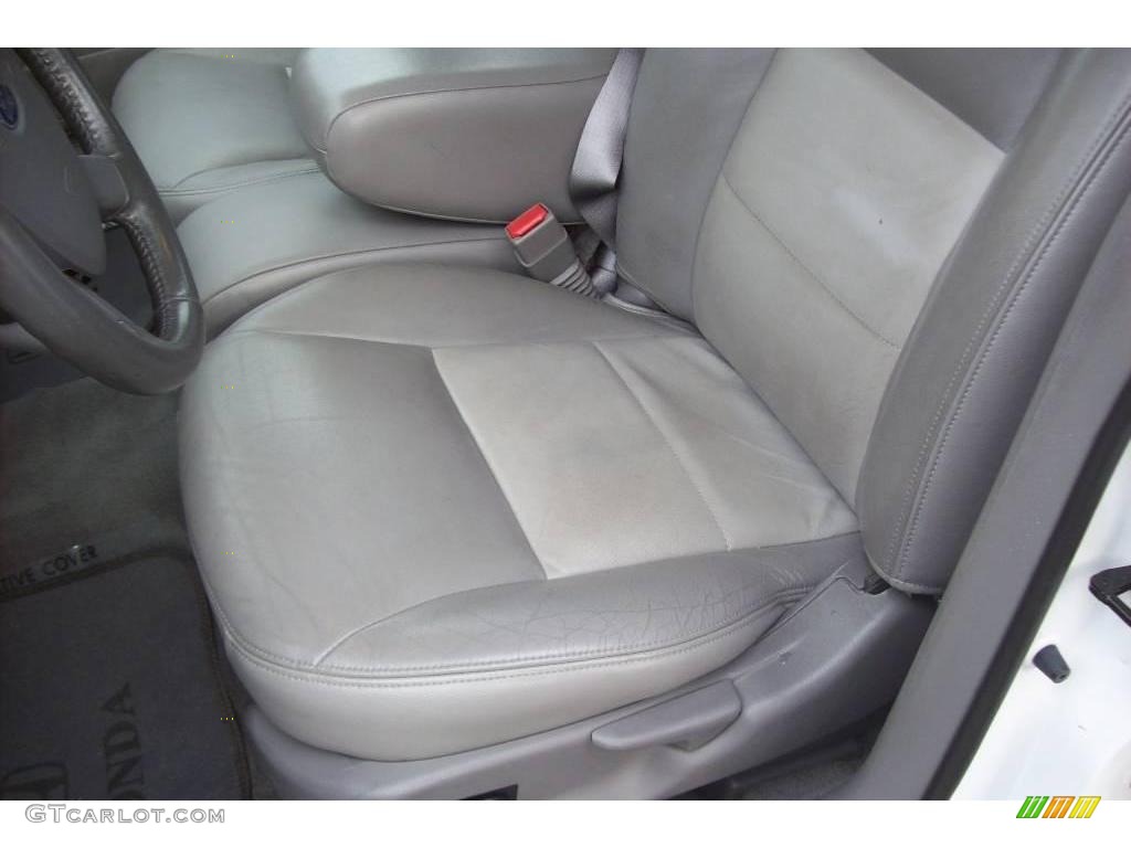 2006 Taurus SEL - Vibrant White / Medium/Dark Flint Grey photo #6