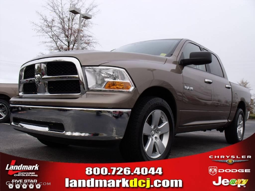 2009 Ram 1500 SLT Crew Cab - Austin Tan Pearl / Light Pebble Beige/Bark Brown photo #1