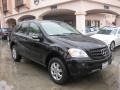 Black - ML 350 4Matic Photo No. 1