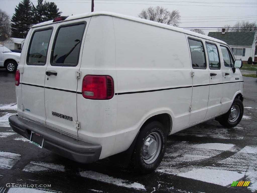 1994 Ram Van B250 Cargo - Bright White / Gray photo #5