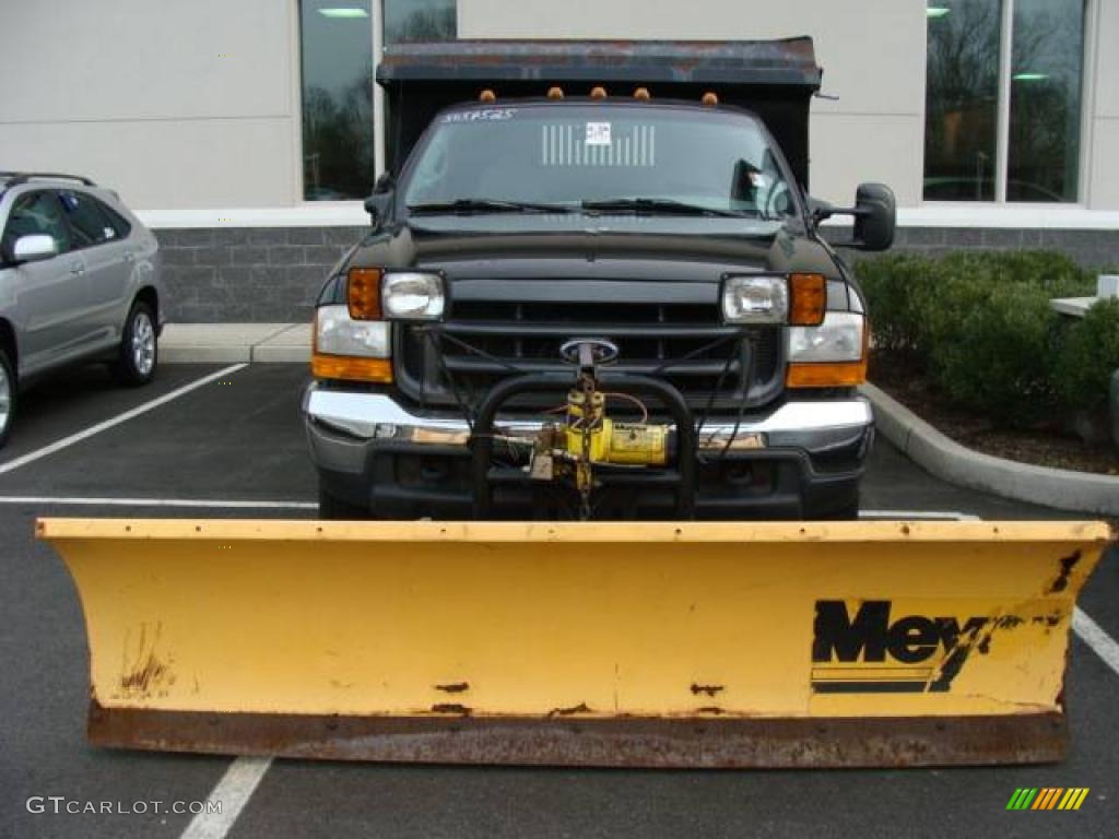 2000 F350 Super Duty XL Regular Cab Dually Chassis - Black / Medium Graphite photo #2