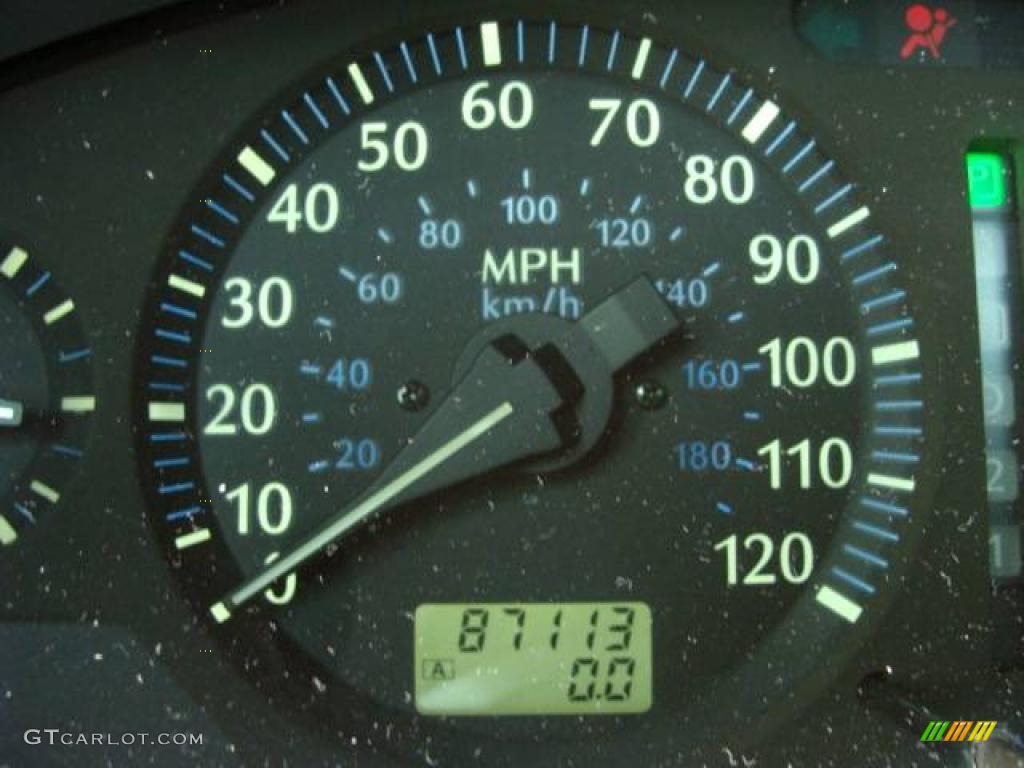 2001 QX4 4x4 - Silver Sage Metallic / Graphite photo #10