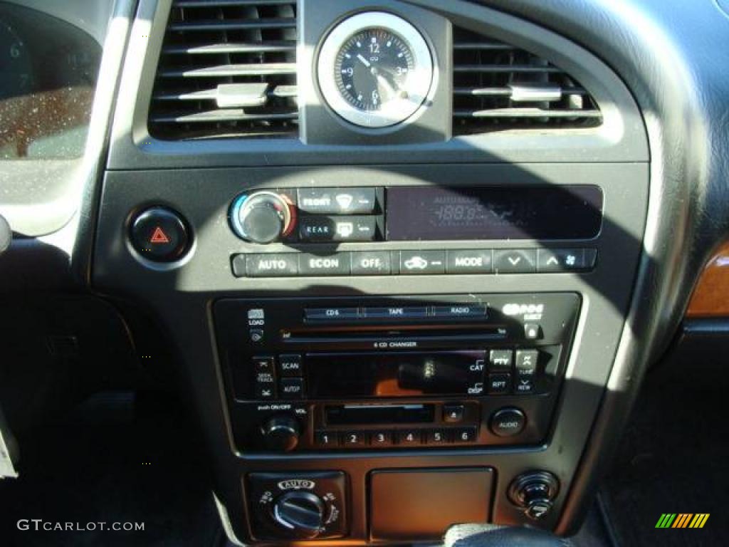 2003 QX4 4x4 - Black Obsidian / Graphite photo #11