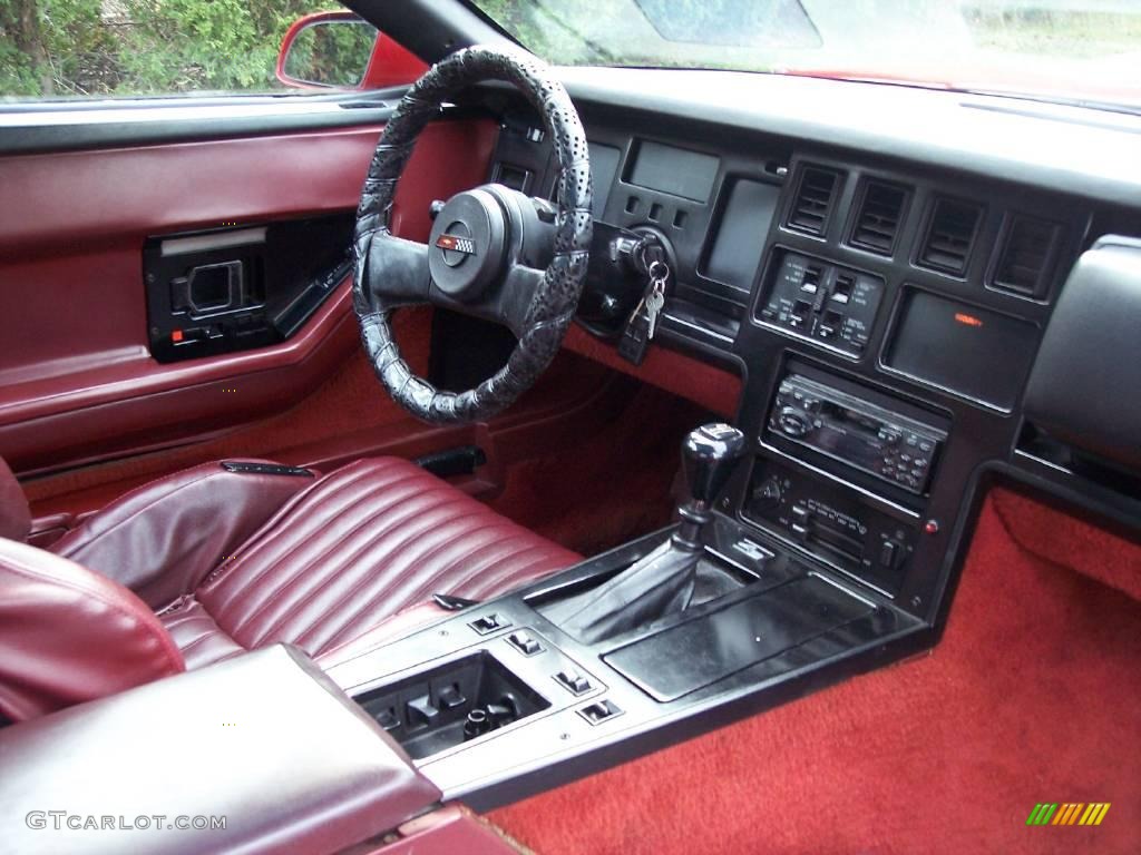 1985 Corvette Coupe - Bright Red / Carmine Red photo #34