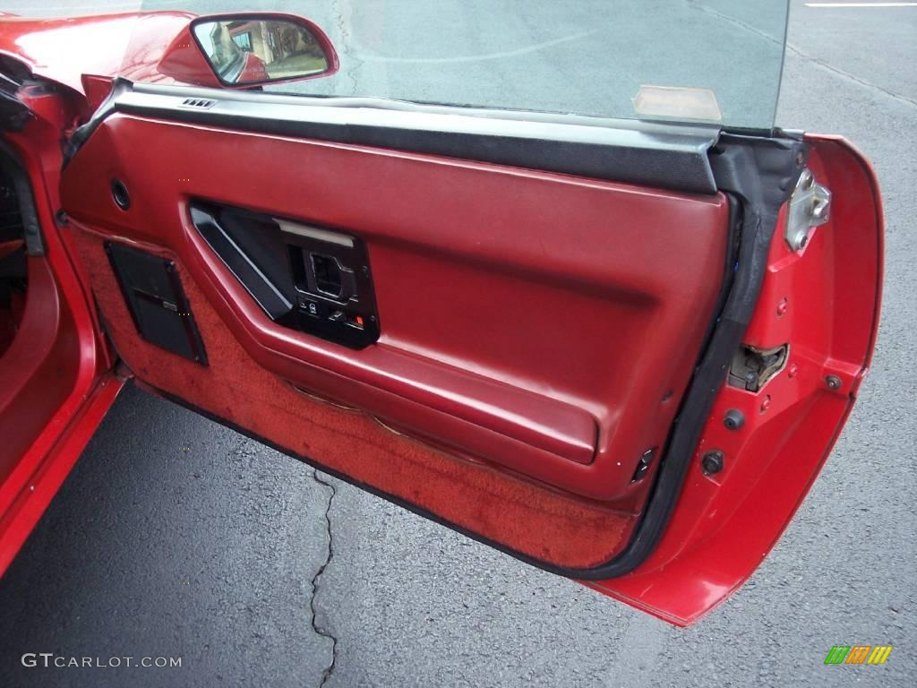 1985 Corvette Coupe - Bright Red / Carmine Red photo #35
