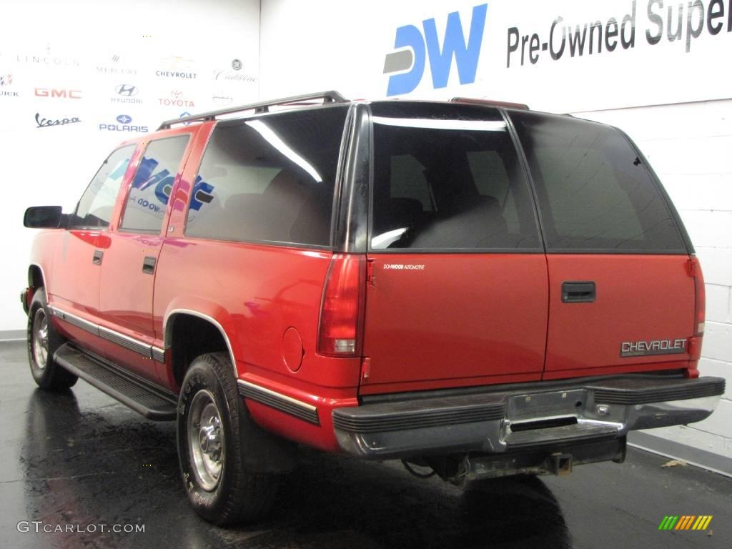 1999 Suburban C2500 LS - Victory Red / Red photo #3