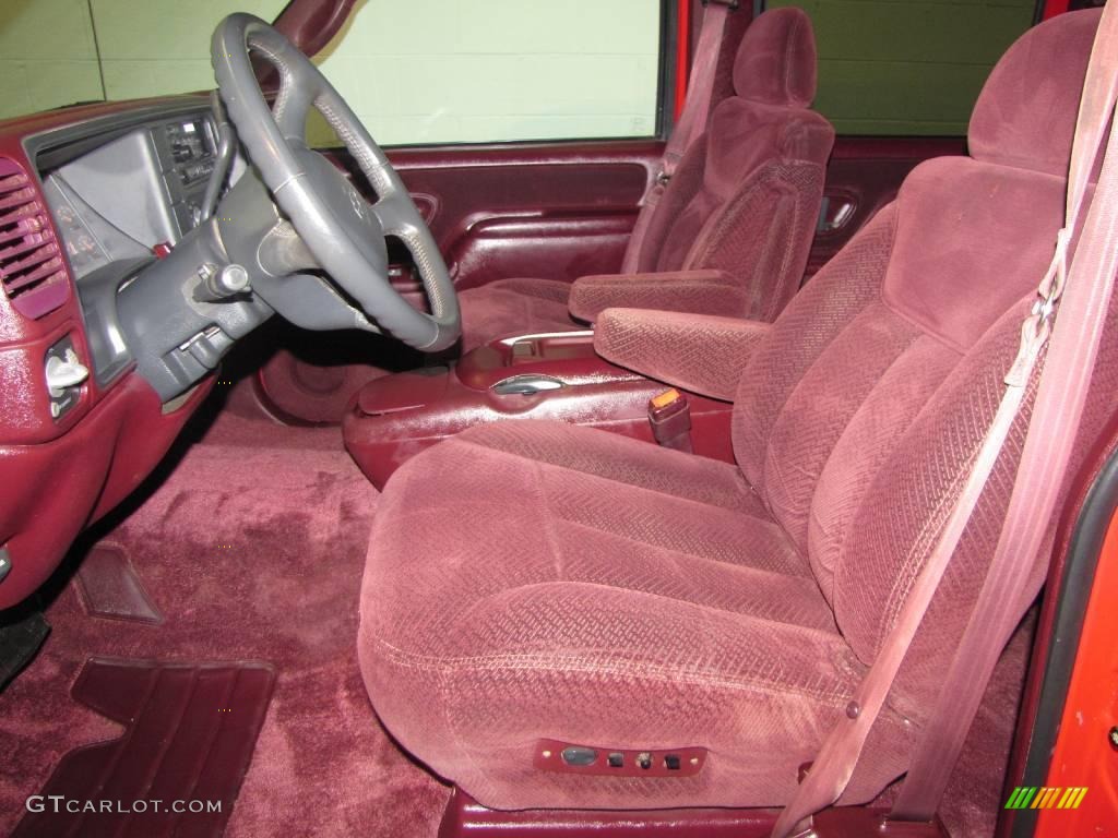 1999 Suburban C2500 LS - Victory Red / Red photo #9