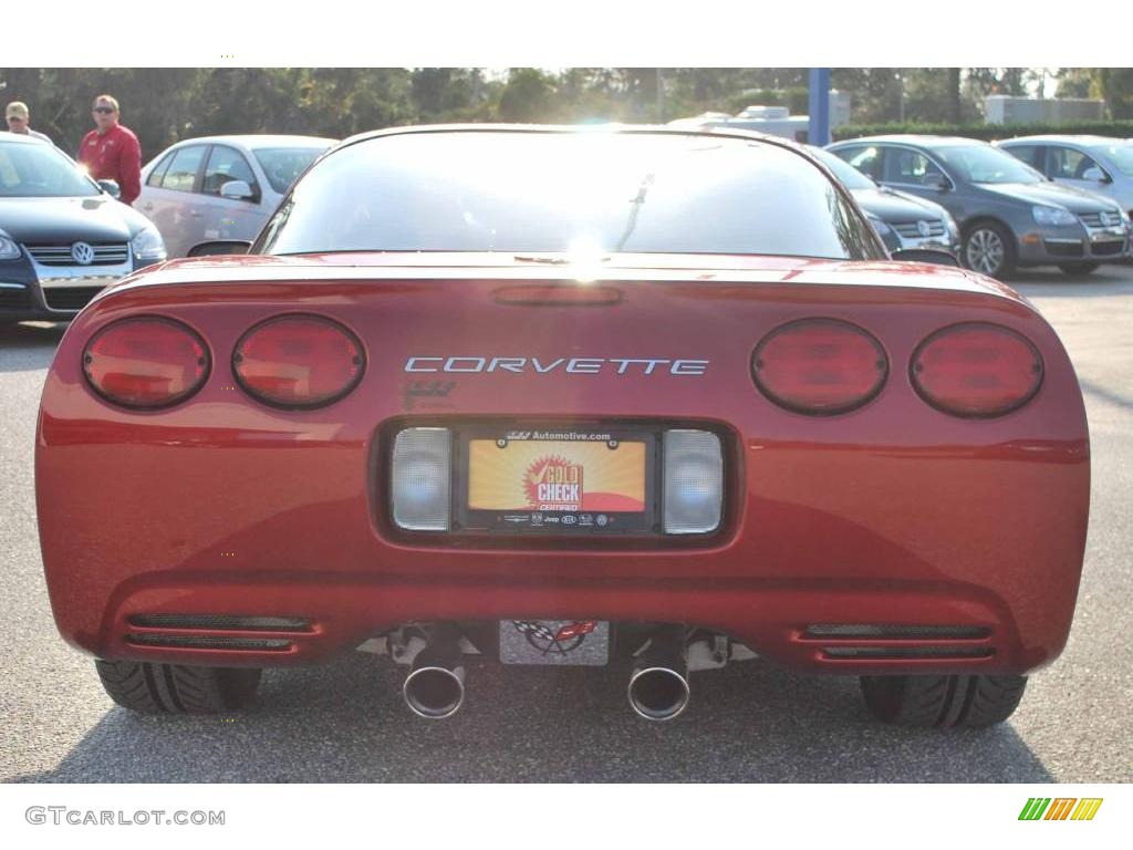 2004 Corvette Coupe - Magnetic Red Metallic / Light Oak photo #4