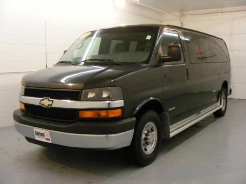 2004 Chevrolet Express 3500 15 Passenger Van