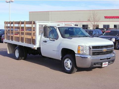 2007 Chevrolet Silverado 3500HD Regular Cab Chassis Stake Truck Data, Info and Specs