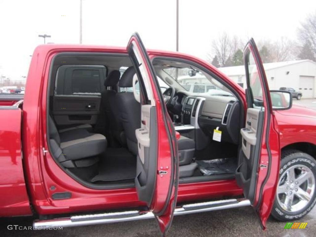 2010 Ram 1500 SLT Crew Cab 4x4 - Inferno Red Crystal Pearl / Dark Slate/Medium Graystone photo #11