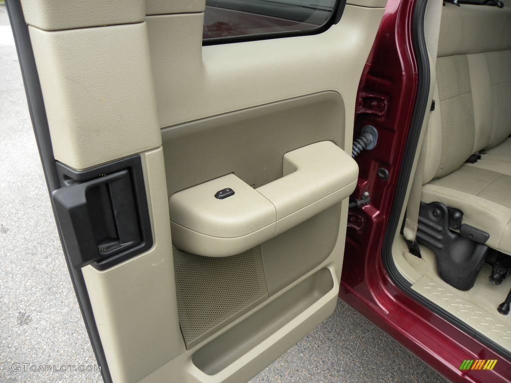 2006 F150 XLT SuperCab - Dark Toreador Red Metallic / Tan photo #12