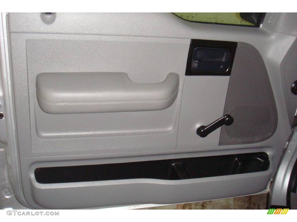 2005 F150 STX SuperCab - Silver Metallic / Medium Flint Grey photo #11