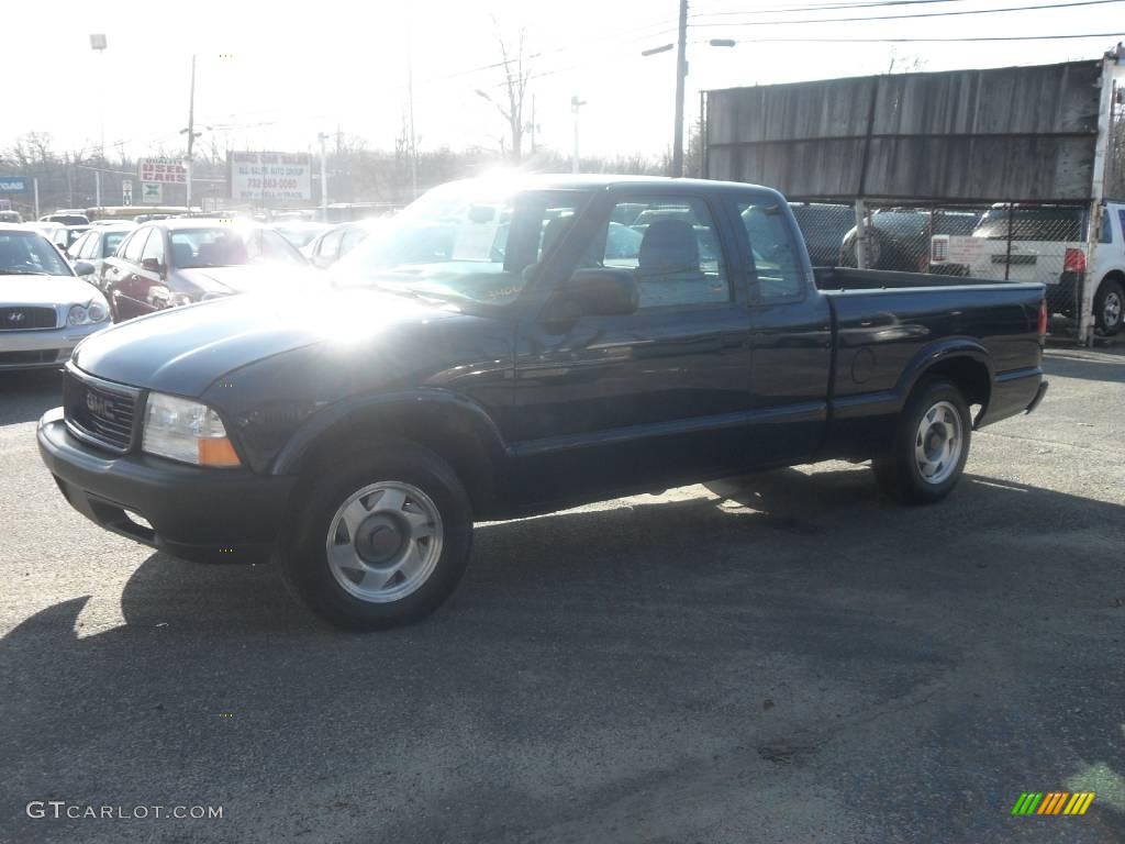 2001 Sonoma SLS Extended Cab - Space Blue Metallic / Beige photo #9