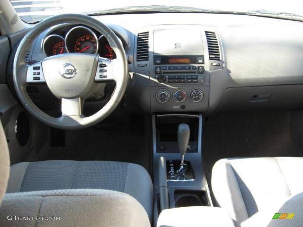 2006 Altima 2.5 S Special Edition - Super Black / Frost photo #9