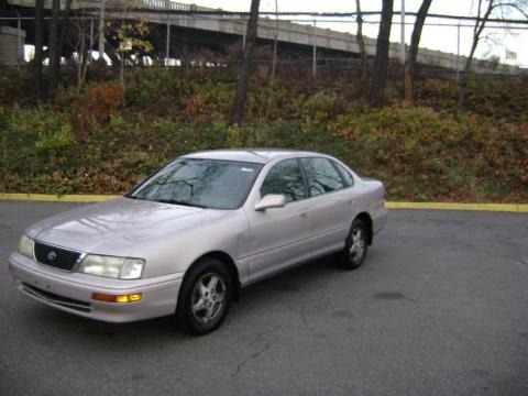 1997 Toyota Avalon XLS Data, Info and Specs