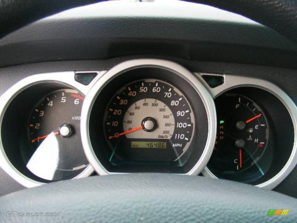 2004 4Runner SR5 4x4 - Galactic Gray Mica / Stone photo #16