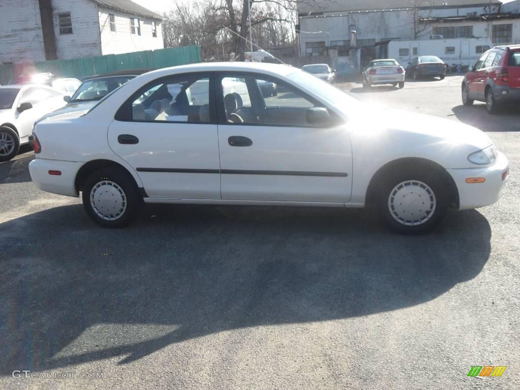 1995 Protege LX - White / Tan photo #4