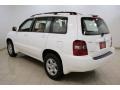 Super White - Highlander 4WD Photo No. 5
