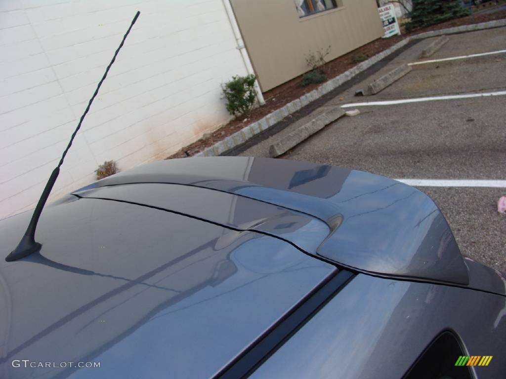 2005 MAZDA3 s Hatchback - Titanium Gray Metallic / Black photo #10