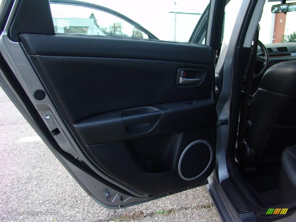2005 MAZDA3 s Hatchback - Titanium Gray Metallic / Black photo #14